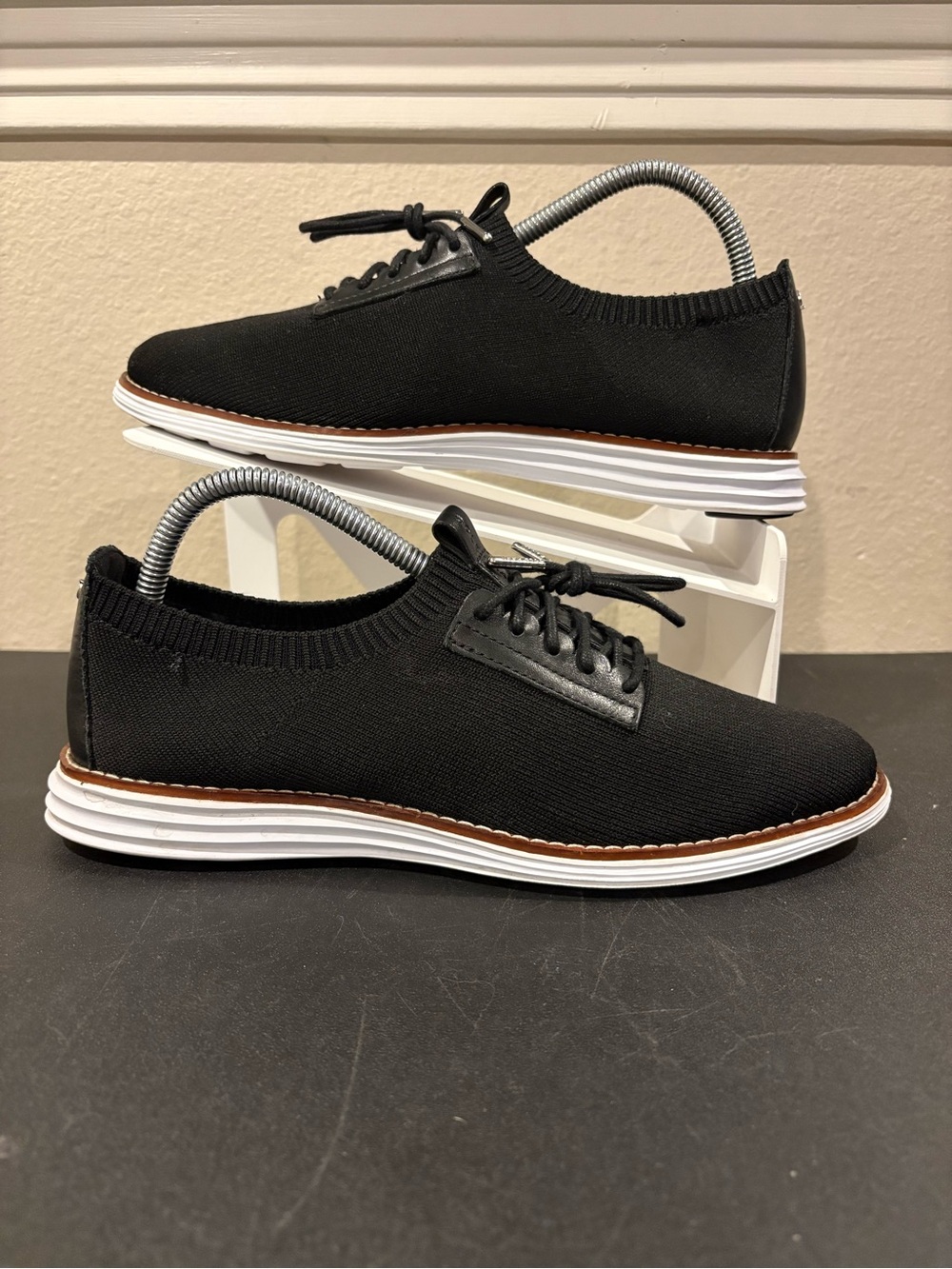 Cole Haan Original Grand Womens Sz 8.5 B Oxford Knit Shoes Black Casual Lace Up